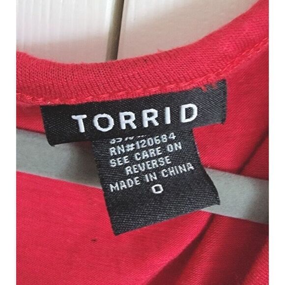 Torrid 0 Women's Red Georgette Cold Shoulder Short Sleeve Top Size 0 Cuffed Slee - Picture 3 of 5